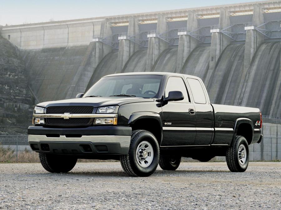  Chevrolet Silverado 3500 Extended Cab 2002 года  (фото 7 из 8)